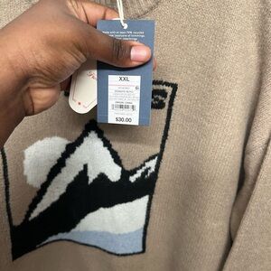 Universal Thread Beige Mountain Graphic Crewneck Sweater